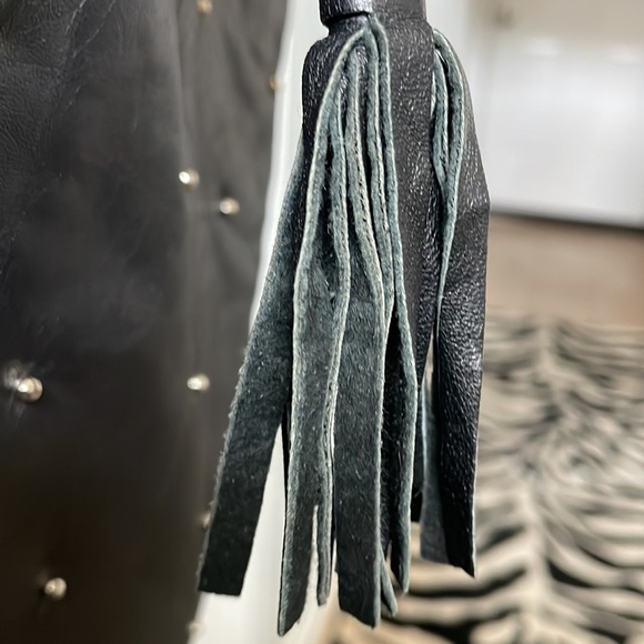 Vintage black leather tassel and studded clutch bag 💼 - Picture 4 of 8